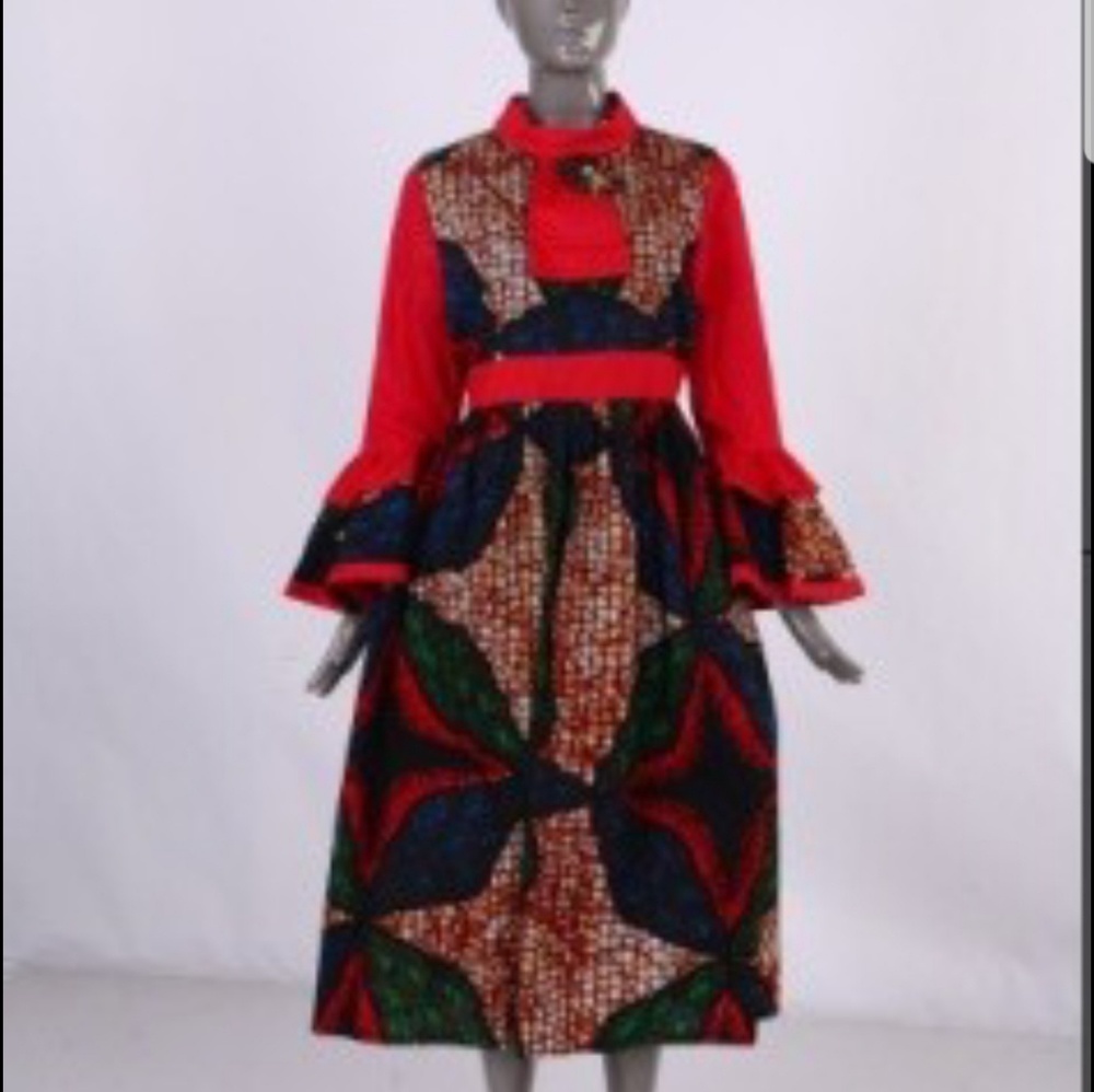 - Long Sleeve Print Dress